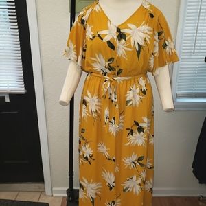 AVA & Viv Floral Yellow Dress Size 2X